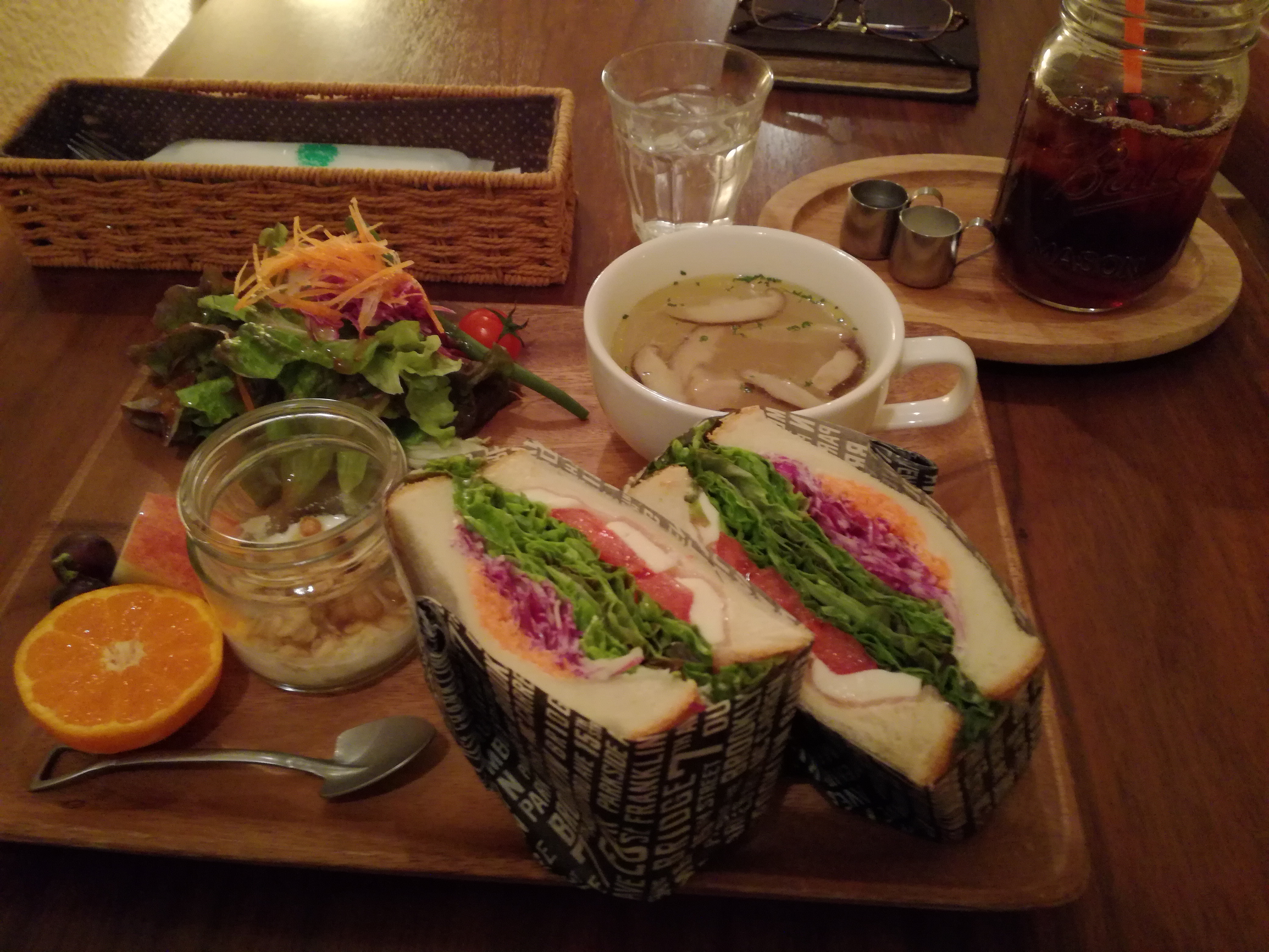 カフェランチ みんなの広場